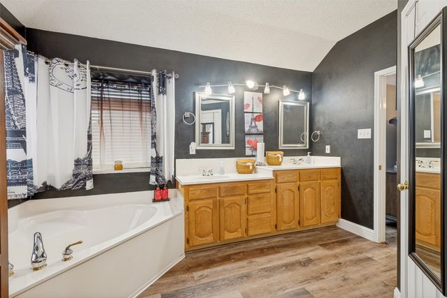 3401 Lochaven Drive, Rowlett, TX 75088