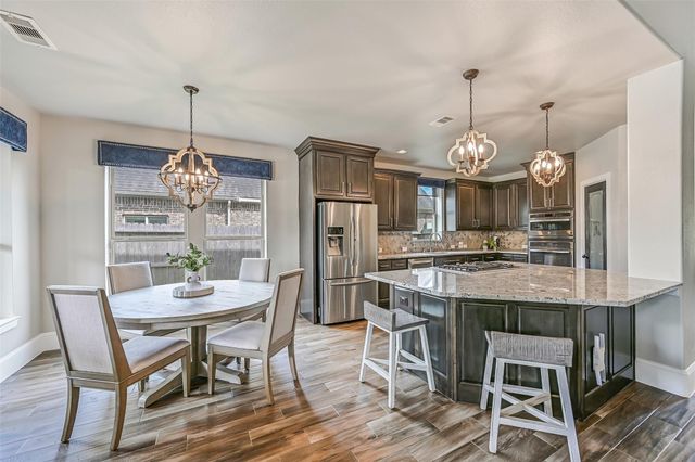 2433 Prairie Mist Lane, Friendswood, TX 77546