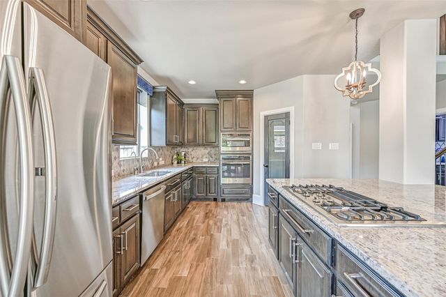 2433 Prairie Mist Lane, Friendswood, TX 77546