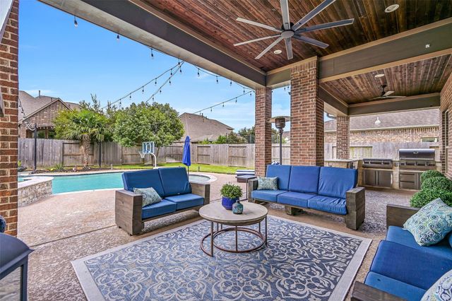 2433 Prairie Mist Lane, Friendswood, TX 77546