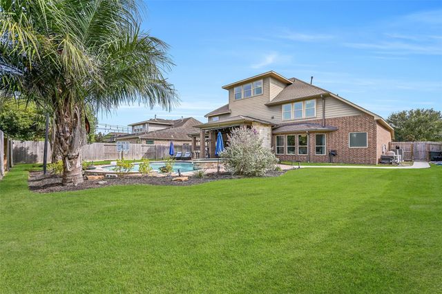 2433 Prairie Mist Lane, Friendswood, TX 77546
