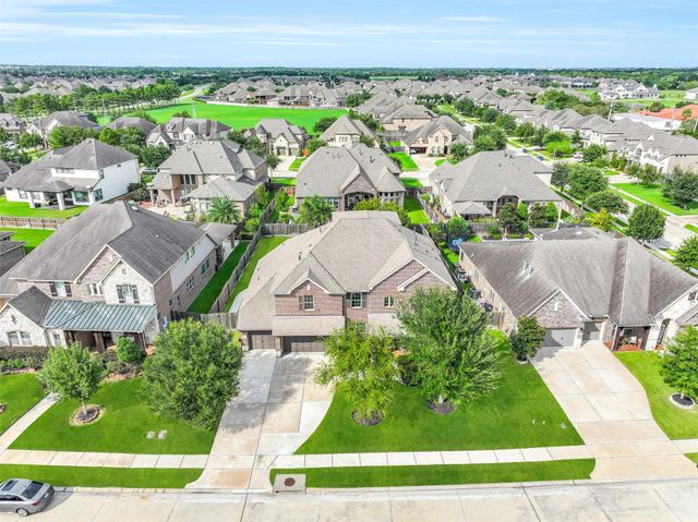 2433 Prairie Mist Lane, Friendswood, TX 77546