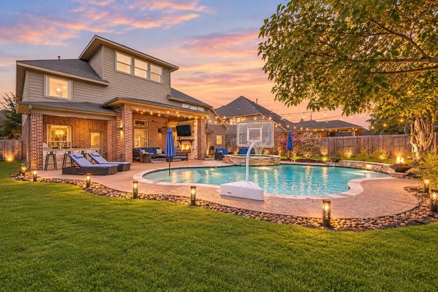 2433 Prairie Mist Lane, Friendswood, TX 77546