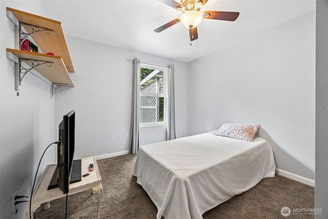 10 E Mooreview Lane E, Shelton, WA 98584