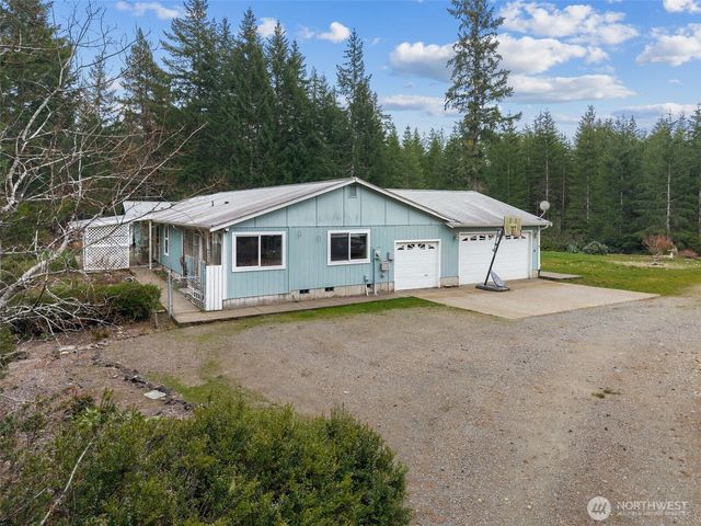 10 E Mooreview Lane E, Shelton, WA 98584
