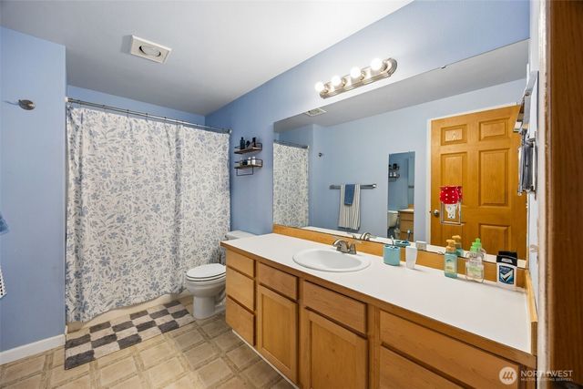 10 E Mooreview Lane E, Shelton, WA 98584