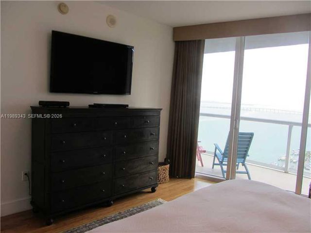 495 Brickell Ave 2401, Miami, FL 33131