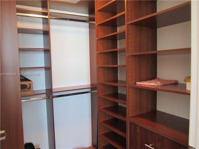 495 Brickell Ave 2401, Miami, FL 33131