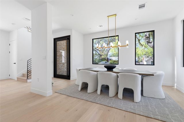 1702 W 30th ST, Austin, TX 78703