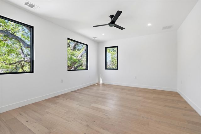1702 W 30th ST, Austin, TX 78703