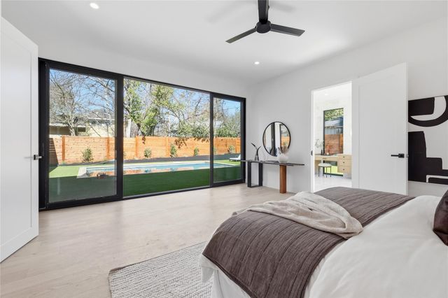 1702 W 30th ST, Austin, TX 78703
