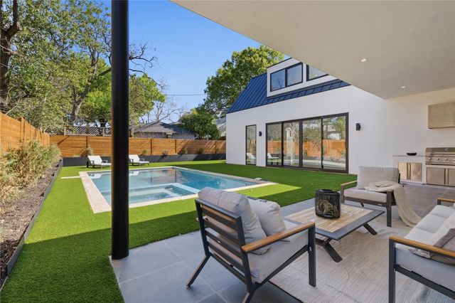 1702 W 30th ST, Austin, TX 78703