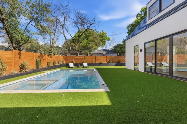 1702 W 30th ST, Austin, TX 78703
