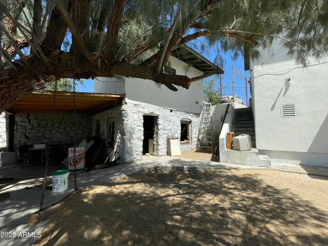 168 S Cedar Avenue, Miami, AZ 85539