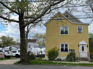 314 S 5th Ave, Mount Vernon, NY 10550