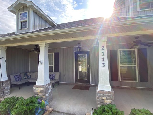 2113 Salamanca Street, Navarre, FL 32566