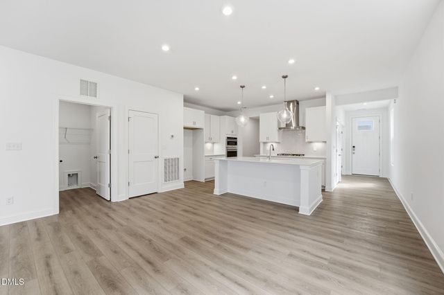 3112 Kiawa Pointe Lane 215, Durham, NC 27703