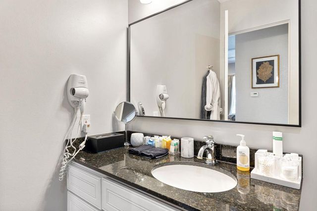 50750 Santa Rosa Plaza 6, La Quinta, CA 92253