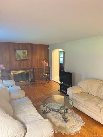80 Roberts Lane, Yonkers, NY 10701
