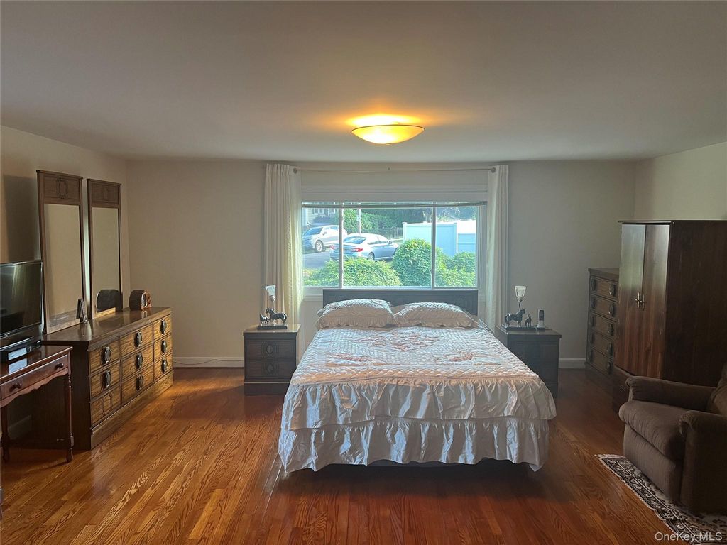 80 Roberts Lane, Yonkers, NY 10701 — photo 5