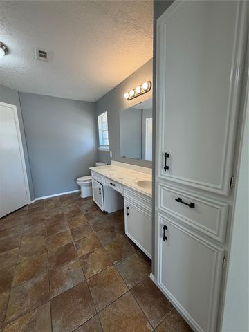 703 Bayview Drive, El Lago, TX 77586