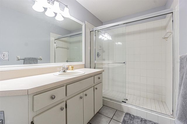 6431 LAURELWOOD DRIVE, Zephyrhills, FL 33542