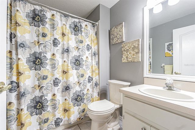 6431 LAURELWOOD DRIVE, Zephyrhills, FL 33542