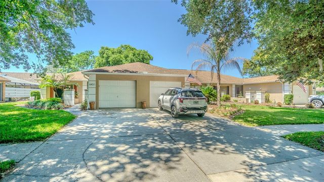 6431 LAURELWOOD DRIVE, Zephyrhills, FL 33542