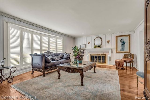38383 Saddle Lane, Clinton Township, MI 48036