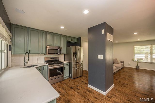 508 Arborwood Drive, Ballwin, MO 63021