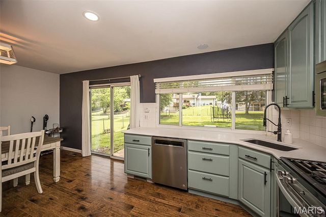 508 Arborwood Drive, Ballwin, MO 63021
