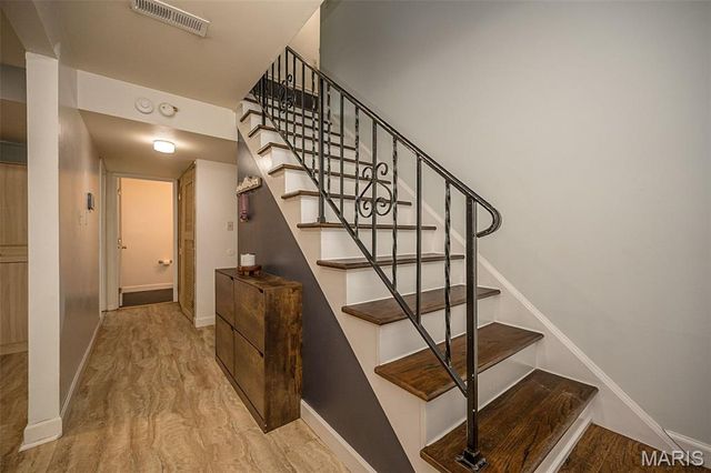 508 Arborwood Drive, Ballwin, MO 63021