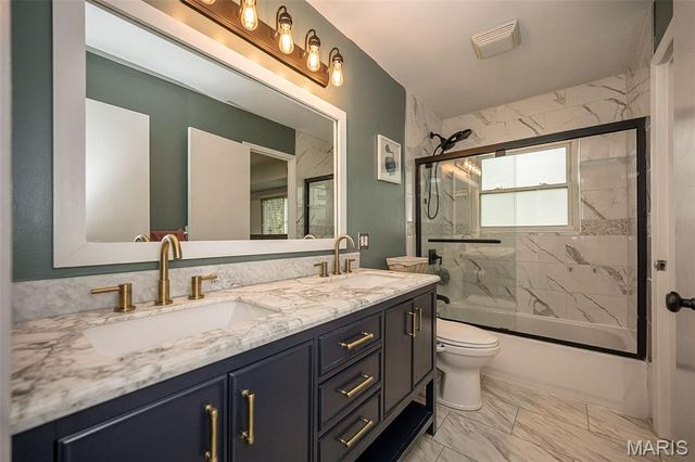 508 Arborwood Drive, Ballwin, MO 63021