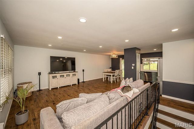 508 Arborwood Drive, Ballwin, MO 63021