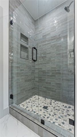 13 Coylton Lane, Bella Vista, AR 72715