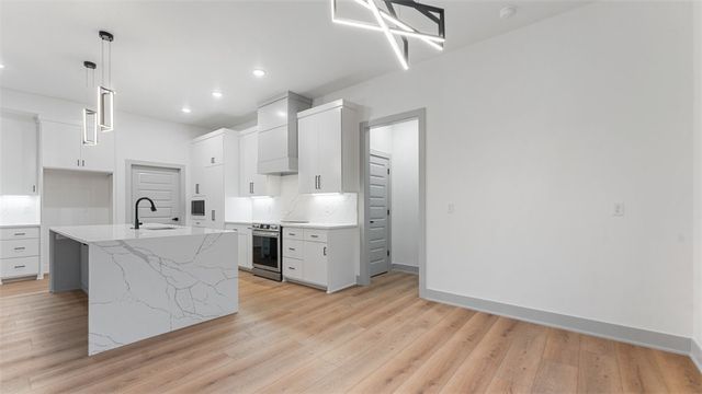 13 Coylton Lane, Bella Vista, AR 72715