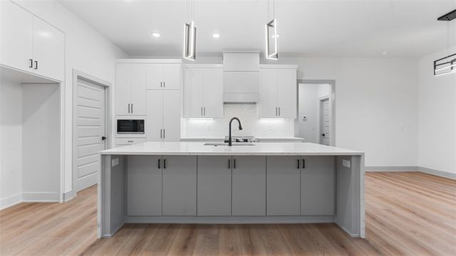 13 Coylton Lane, Bella Vista, AR 72715