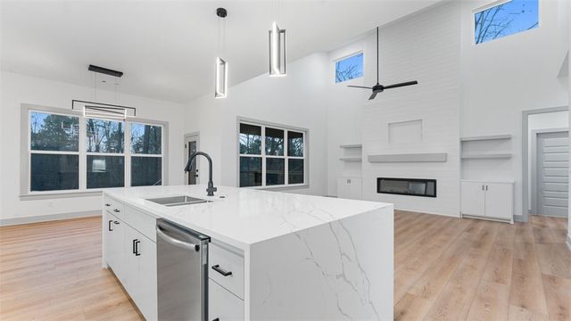 13 Coylton Lane, Bella Vista, AR 72715