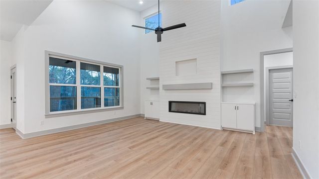 13 Coylton Lane, Bella Vista, AR 72715