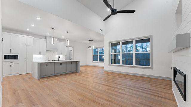 13 Coylton Lane, Bella Vista, AR 72715