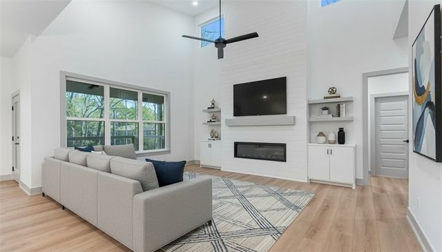 13 Coylton Lane, Bella Vista, AR 72715