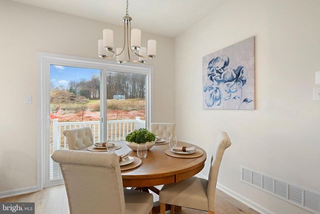 14 TULLOW HILL DR, Kennett Square, PA 19348