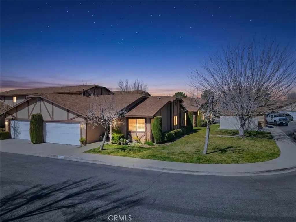 43920 Bobby Jones 20, Lancaster, CA 93536