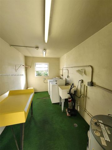 609 S State Road 7 2D, Margate, FL 33068