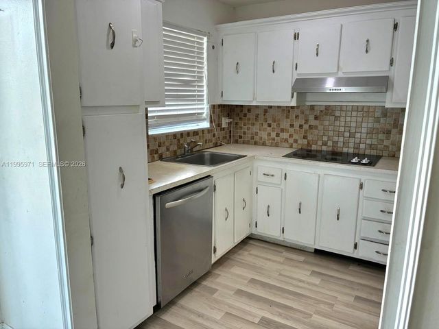 609 S State Road 7 2D, Margate, FL 33068