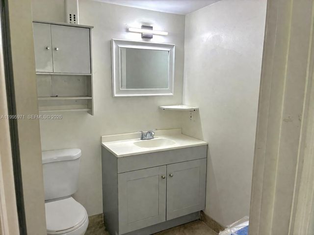 609 S State Road 7 2D, Margate, FL 33068