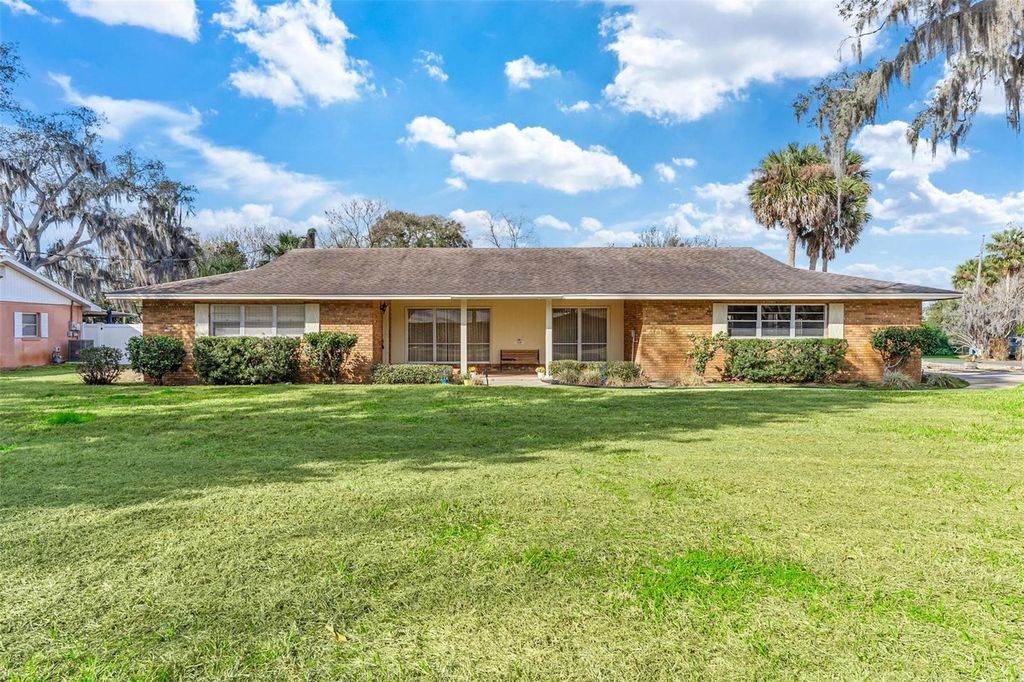 1500 SPANISH AVENUE, Leesburg, FL 34748