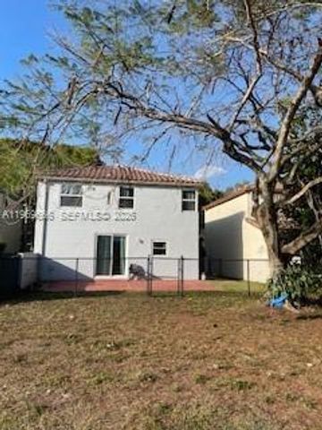 11712 SW 1st St, Coral Springs, FL 33071