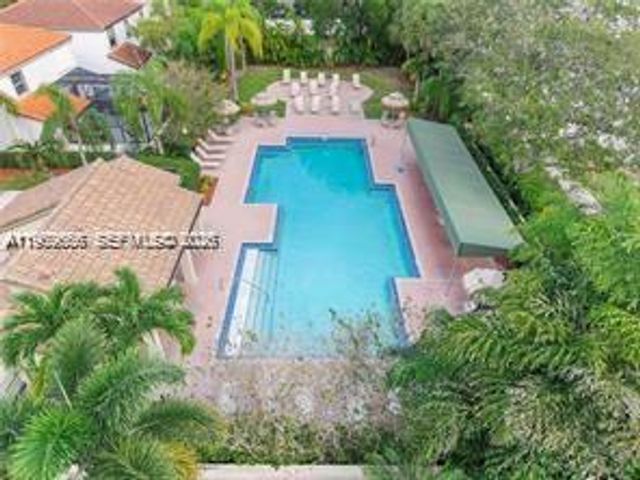 11712 SW 1st St, Coral Springs, FL 33071