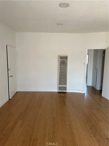 1623 W 80th 5, Los Angeles, CA 90047